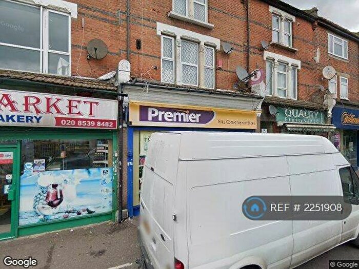 4 Bedroom Flat To Rent In Hainault Road, London, E11