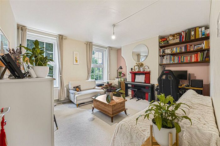 1 Bedroom Flat For Sale In George Row, London, SE16