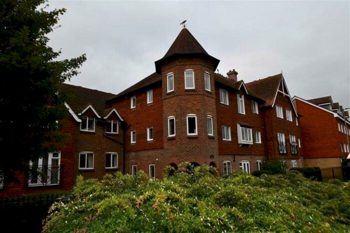 2 Bedroom Apartment To Rent In Bedroom Apartment St Floor In Godalming, GU7