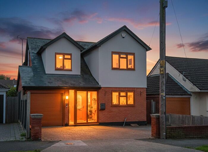 4 Bedroom Detached House For Sale In Eastcheap, Rayleigh, SS6