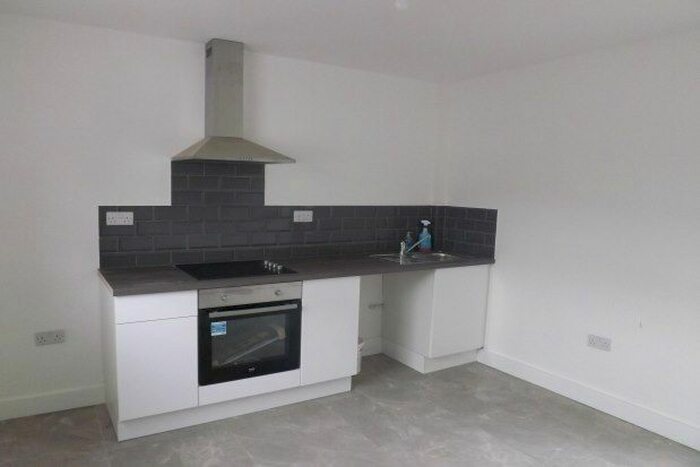 1 Bedroom Town House To Rent In Commercial Road, Bedford, MK40