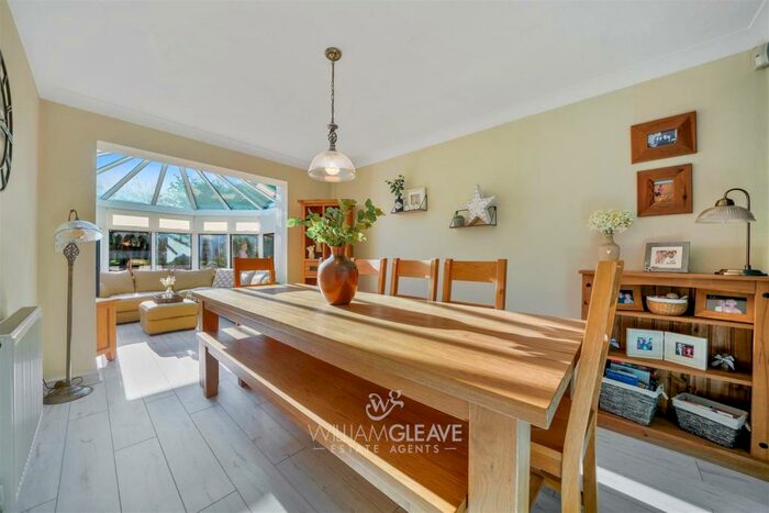 4 Bedroom Detached House For Sale In Parc Issa, Bryn-Y-Baal, CH7