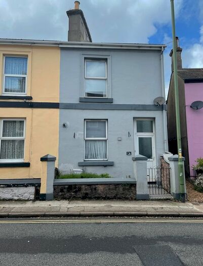 2 Bedroom Property To Rent In Upton Road, Torquay, TQ1