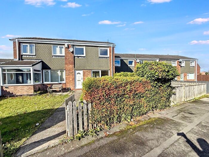 3 Bedroom Semi-detached House For Sale In Oxted Close, Cramlington, NE23