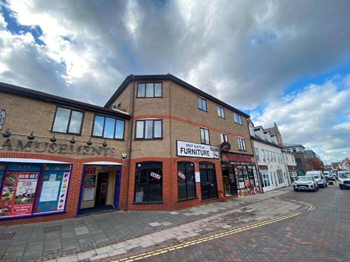 1 Bedroom Flat To Rent In High Street, Town Centre, CB9