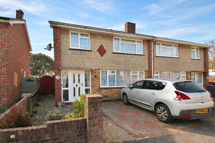 3 Bedroom Semi Detached House For Sale In Malwood Close, West Leigh, PO9