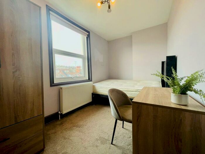 1 Bedroom Terraced House To Rent In Arundel Street, Brighton, BN2