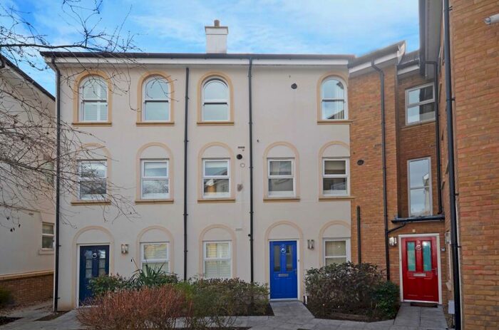 2 Bedroom Maisonette To Rent In Freelands Road Bromley, BR1