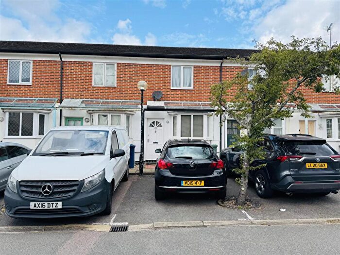 2 Bedroom Terraced House For Sale In Pageant Avenue, London, NW9