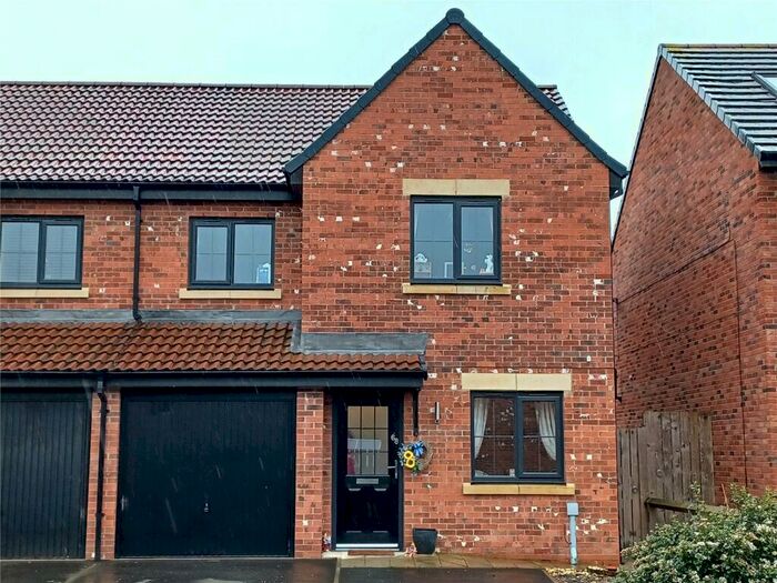 3 Bedroom Semi-Detached House For Sale In The Showfield, Haydon Bridge, Hexham, Northumberland, NE47