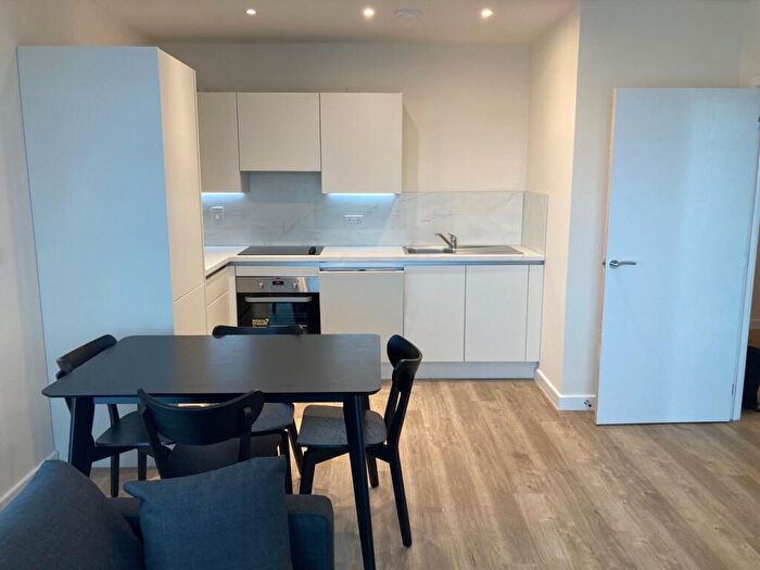 2 Bedroom Apartment To Rent In North End Road, Wembley, HA9