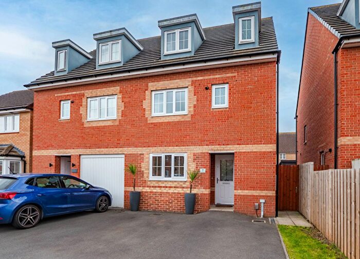 4 Bedroom Semi-Detached House For Sale In Beckwith Grove, Thurcroft, Rotherham, S66