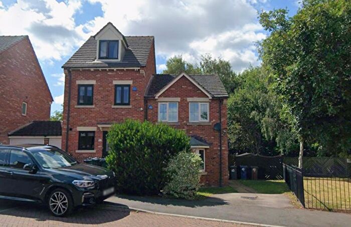 3 Bedroom Semi Detached House For Sale In Old Oaks View, Barnsley, S70