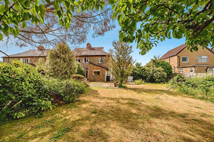 3 Bedroom Semi-Detached House For Sale In Byways, Burnham, SL1