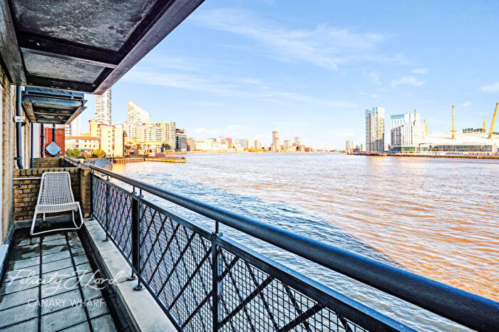 1 Bedroom Apartment For Sale In Concordia Wharf, Cold Harbour, London, E14