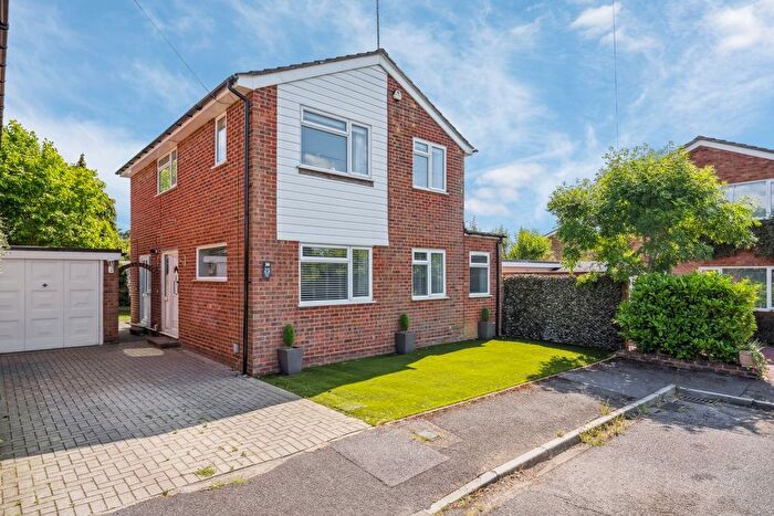3 Bedroom Detached House For Sale In Royle Close, Chalfont St Peter, Gerrards Cross, SL9