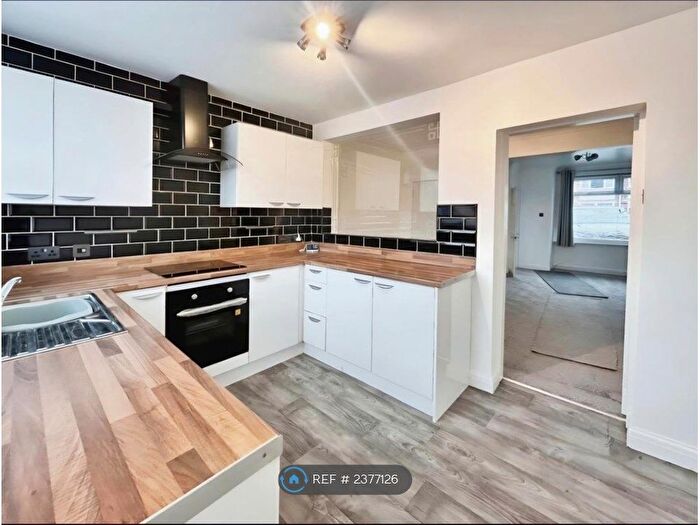 3 Bedroom Terraced House To Rent In Wharfedale Avenue, Hull, HU9