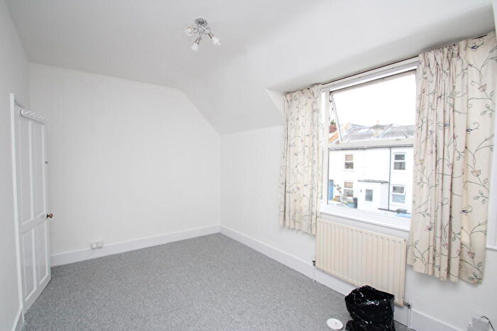 3 Bedroom House To Rent In Hastings Road, Croydon, CR0