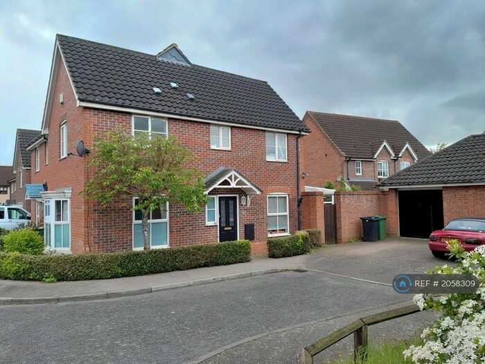 3 Bedroom Semi-Detached House To Rent In Petty Spurge Square, Wymondham, NR18