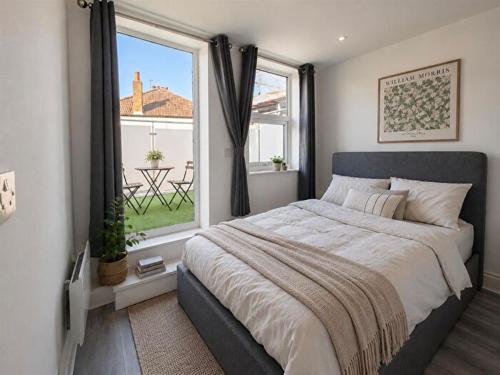 1 Bedroom Flat To Rent In East End Road, East Finchley, N2