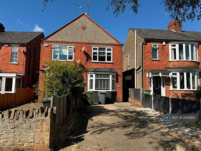 3 Bedroom Semi-Detached House To Rent In Eastfield Road, Wellingborough, NN8