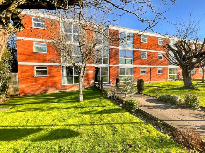 2 Bedroom Flat To Rent In Blackberry Lane, Sutton Coldfield, West Midlands, B74