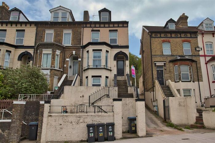 2 Bedroom Flat To Rent In Folkestone Road, Dover CT17