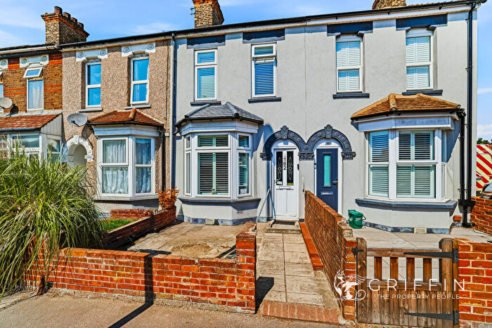 3 Bedroom Terraced House For Sale In London Road, Grays, RM17
