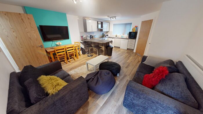 4 Bedroom Terraced House To Rent In Kilbourn Street, Nottingham, NG3