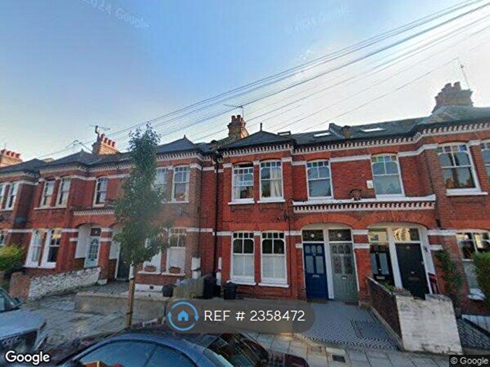 2 Bedroom Maisonette To Rent In Mantilla Road, London, SW17