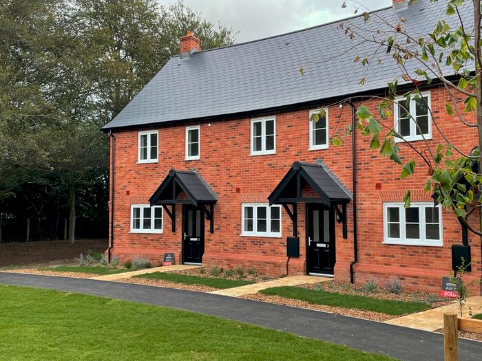 2 Bedroom Property To Rent In Nelson Avenue, Shotley, IP9