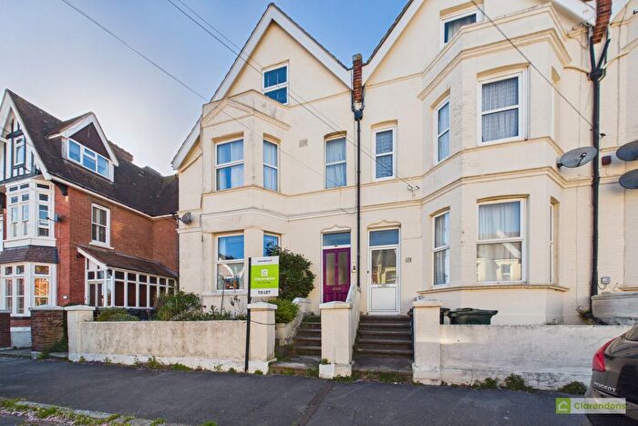 1 Bedroom Terraced House To Rent In Bedford Grove, Eastbourne, BN21