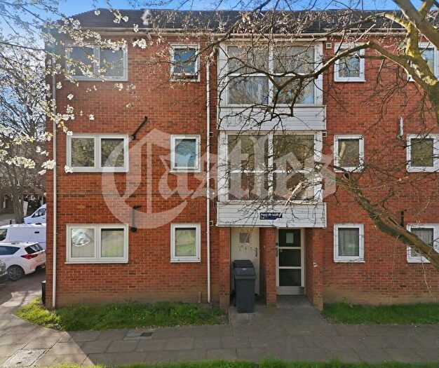 1 Bedroom Flat For Sale In Morpeth Walk, Tottenham, N17