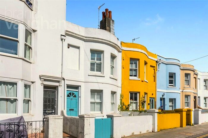 3 Bedroom Terraced House To Rent In Surrey Street, Brighton, East Sussex, BN1