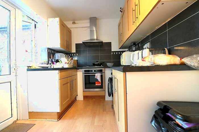 4 Bedroom Terraced House To Rent In Gantshill Crescent, Ilford, Essex, IG2