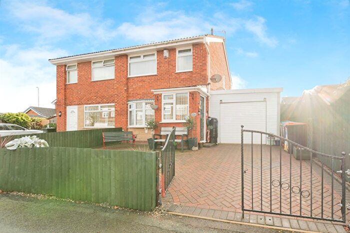 3 Bedroom Semi Detached House For Sale In Moston Way, Great Sutton, Ellesmere Port, CH66