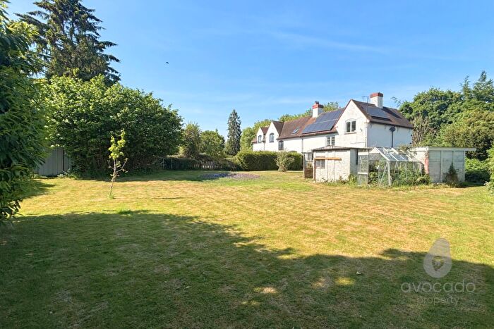 3 Bedroom Semi-Detached House For Sale In Blakes Lane, Hare Hatch, Berkshire, RG10