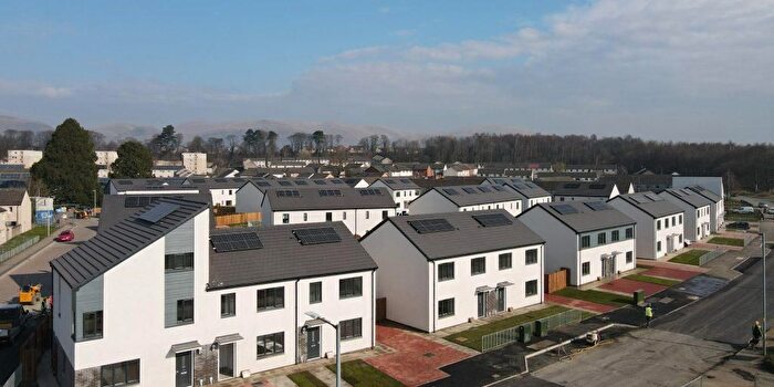 2 Bedroom Flat To Rent In Elm Grove, Alloa, Clackmannanshire, FK10