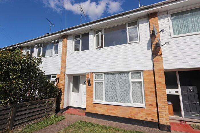 3 Bedroom Terraced House To Rent In Little Hays, Leigh-On-Sea, SS9