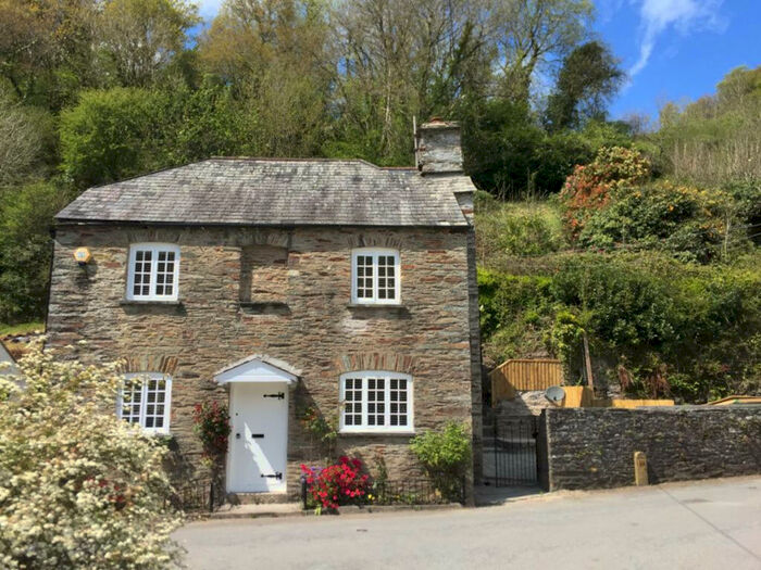 3 Bedroom Detached House For Sale In Milton Combe, Yelverton, PL20