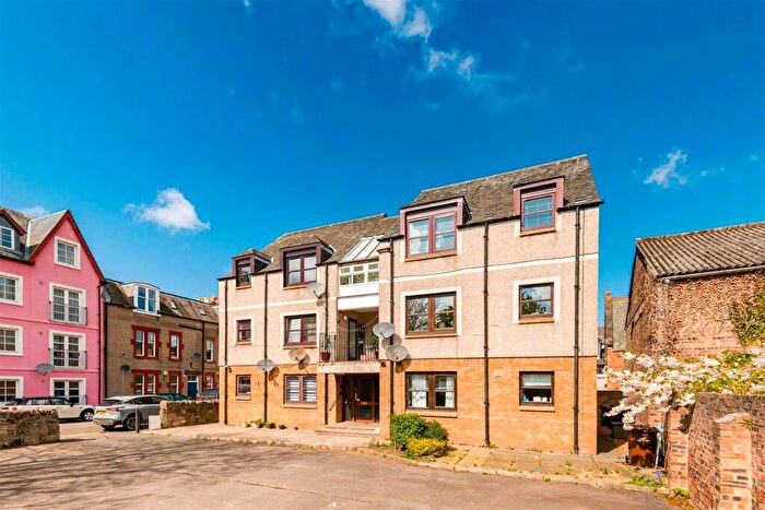 2 Bedroom Flat For Sale In Balcarres Place, Musselburgh, East Lothian, EH21