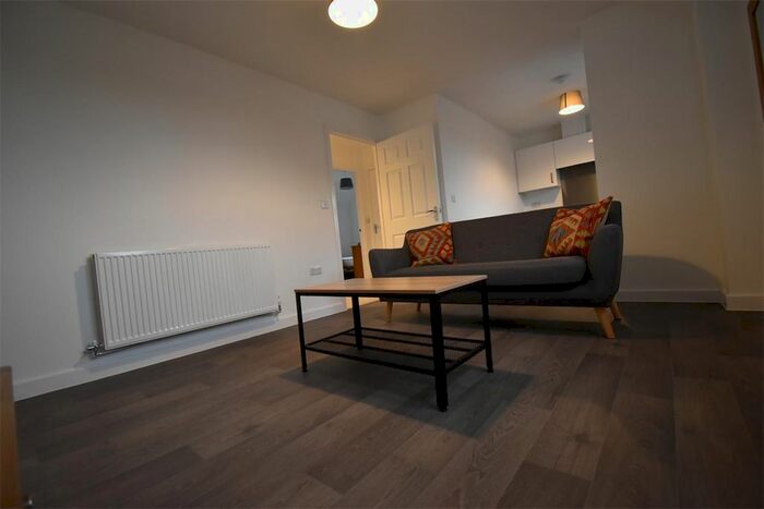 4 Bedroom Flat To Rent In Heroes Drive, Selly Oak B29