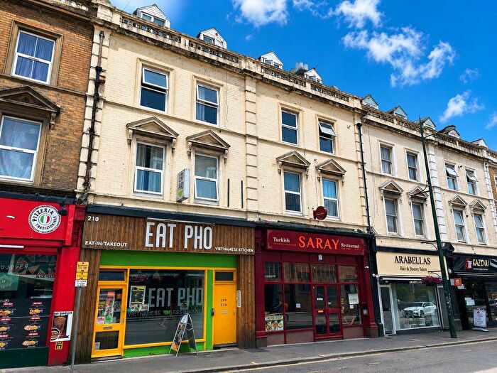 1 Bedroom Apartment For Sale In Old Christchurch Road, Town Centre, BH1