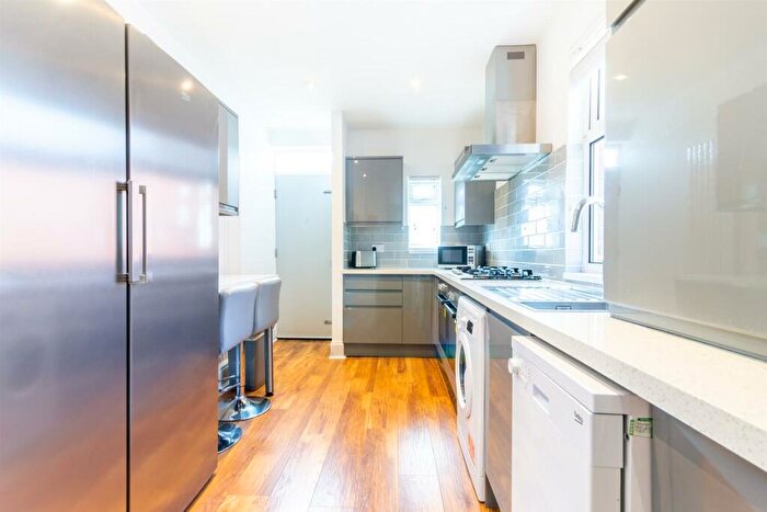 6 Bedroom Maisonette To Rent In Fairfield Road, Jesmond, NE2