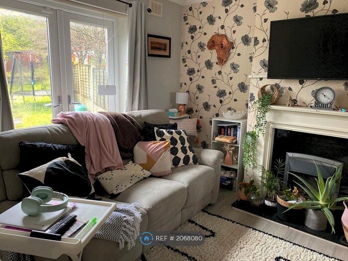 2 Bedroom Semi-Detached House To Rent In City Road, Tividale, Oldbury, B69