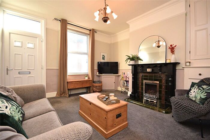 2 Bedroom Terraced House To Rent In Elizabeth Street, Wakefield, West Yorkshire, WF1