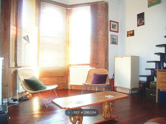 1 Bedroom Flat To Rent In West Green Road, London, N15