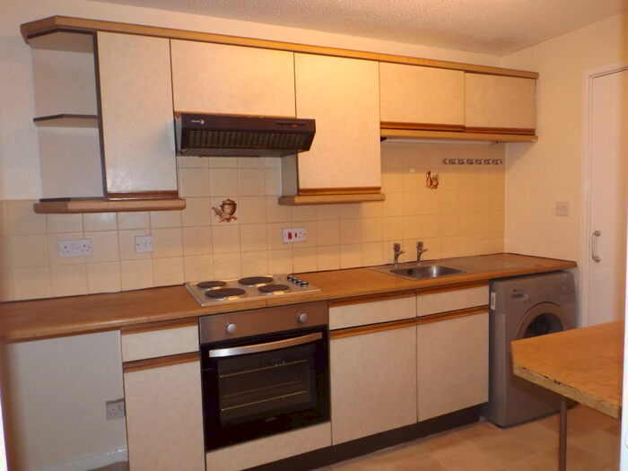 2 Bedroom Apartment To Rent In Sandown Court, Preston, PR1