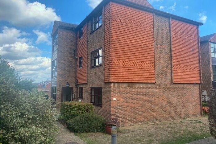 1 Bedroom Flat To Rent In Gardyne Mews, Tonbridge, TN9