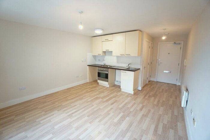 Studio To Rent In Alencon Link, Basingstoke, Hampshire, RG21